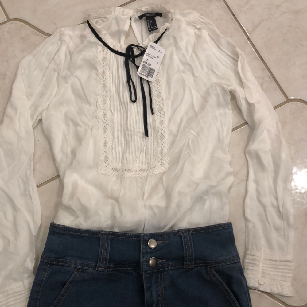 Outfit - Picture 4 of 6